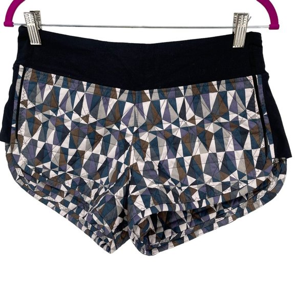 Lululemon Hot Cheeks Quilted Shorts Womens sz 6 Stained Glass Love Neutral Black - Picture 4 of 10